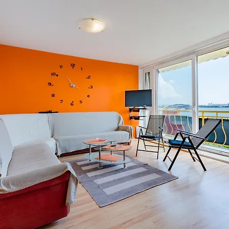 Apartment Anlena *