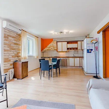 Apartment Anlena Kaštela