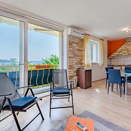 Anlena Apartment